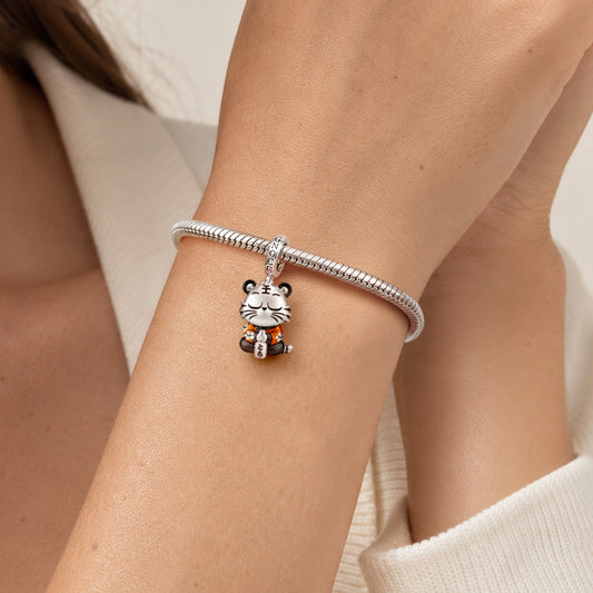 Gnoce Courage Tiger Guardian Clasp Dangle Charm Platinum-plated Silver Blend_3